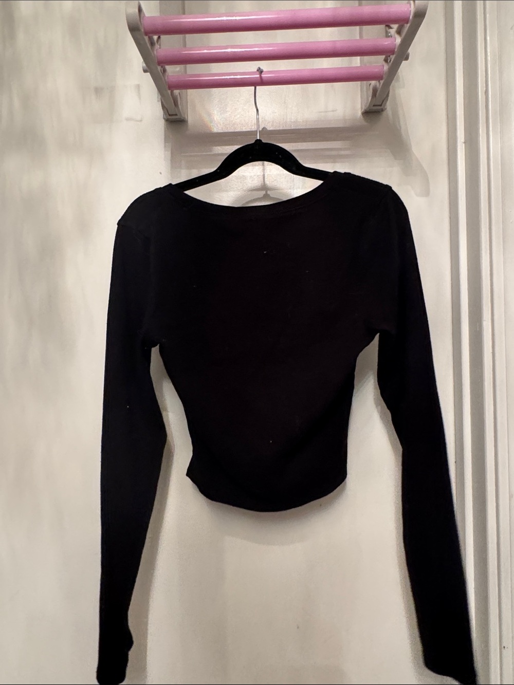 Bozzolo Black Long Sleeve V-Neck Top - Picture 3 of 3
